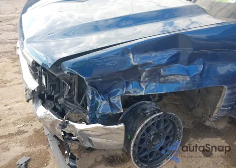 2017 Chevrolet Silverado 1500 1Lt из США, поврежденный, VIN 1GCVKREC2HZ235921